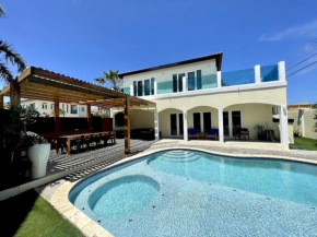 Private 7 BR Villa and Pool near Palm Beach
